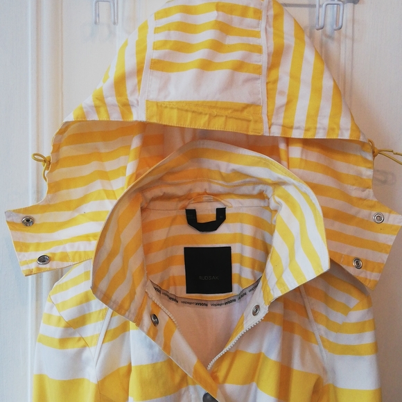 Rudsak Spring mid-length Trenchcoat - Yellow & White striped, Size 'M' - Picture 5 of 10
